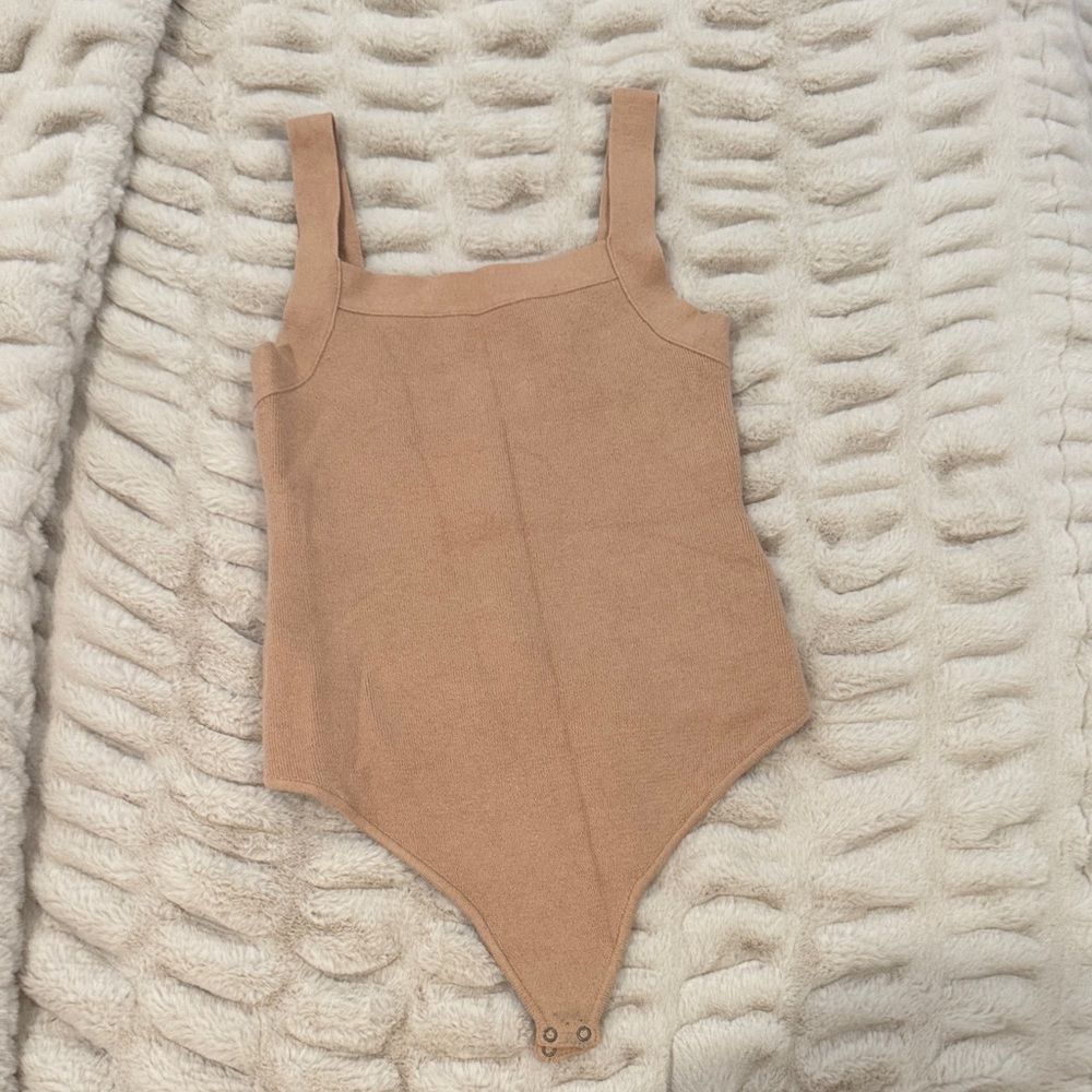 Abercrombie Women’s Tan Knit Bodysuit